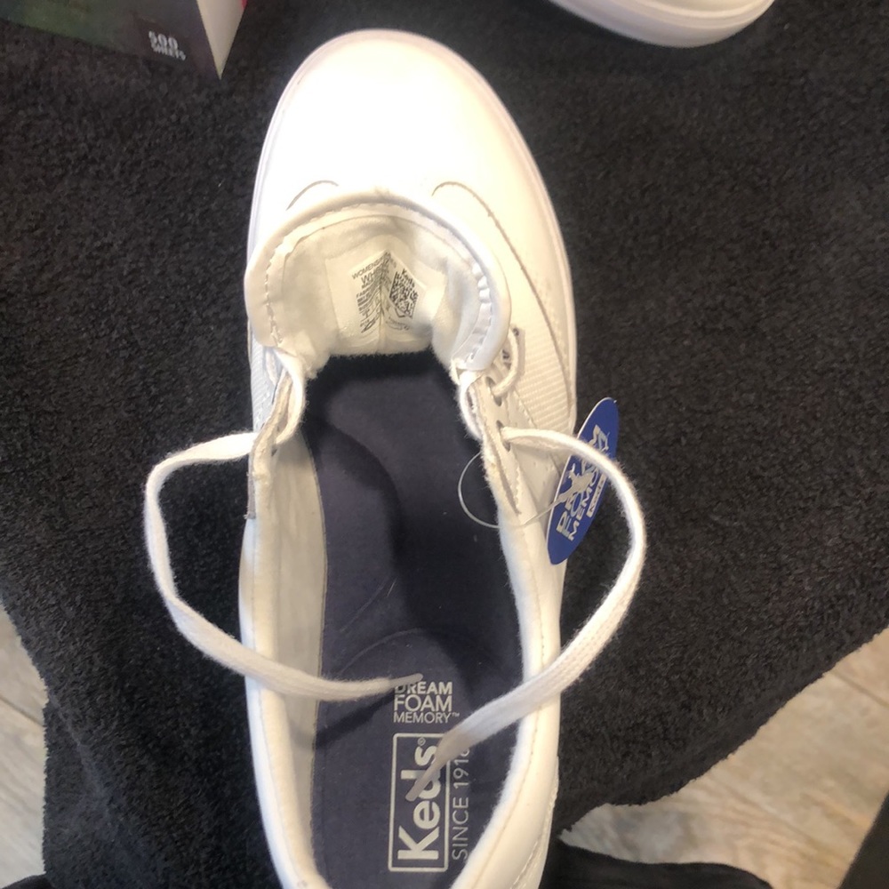 Women’s US size 9 brand new Keds. Never been worn. - Picture 4 of 11